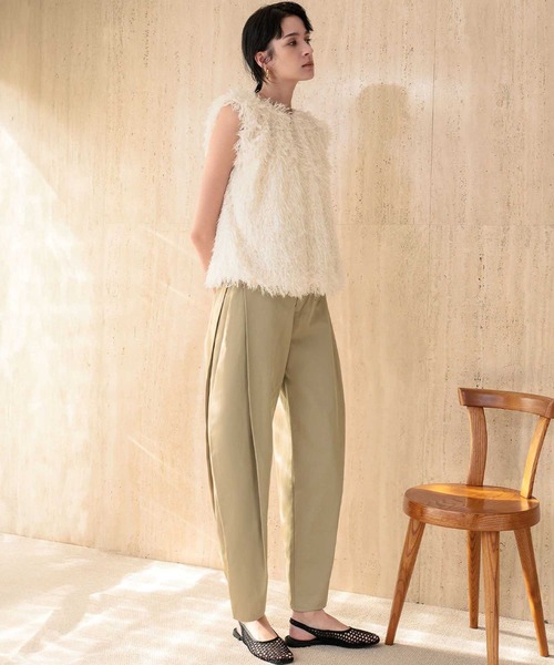 ELFRANK（エルフランク）の「【2026SS】ボックスプリーツ カーブパンツ ワイドパンツ《着用動画あり》（その他パンツ・レディース・ベージュ/チャコールグレー・L/M/S）」の7枚目の写真