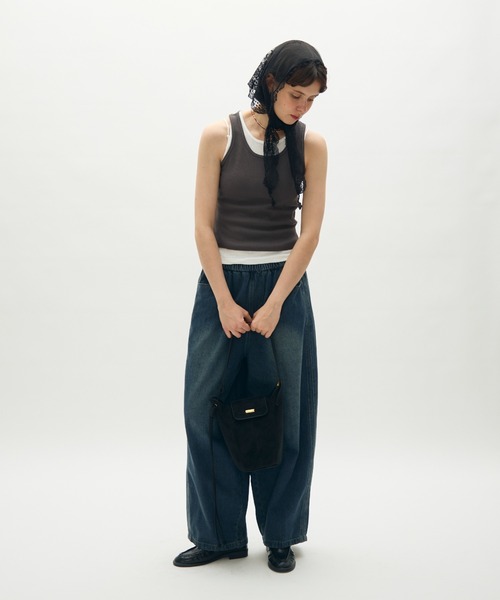 full/fill.（フルフィル）の「plate flap shoulder bag / プレート付きフラップショルダーバッグ（ショルダーバッグ・レディース・ブラック/グレー・FREE）」の5枚目の写真