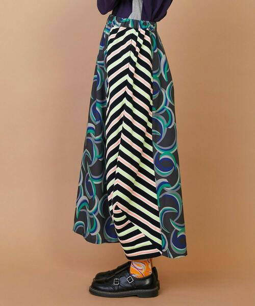 FRAPBOIS(フラボア)の「ウォーターサーフェス スカート(スカート・レディース・チャコールグレー/ベージュ・1/0)」の3枚目の写真