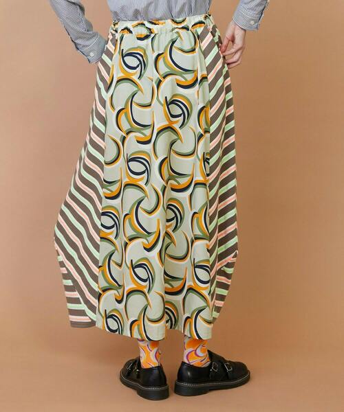 FRAPBOIS(フラボア)の「ウォーターサーフェス スカート(スカート・レディース・チャコールグレー/ベージュ・1/0)」の15枚目の写真