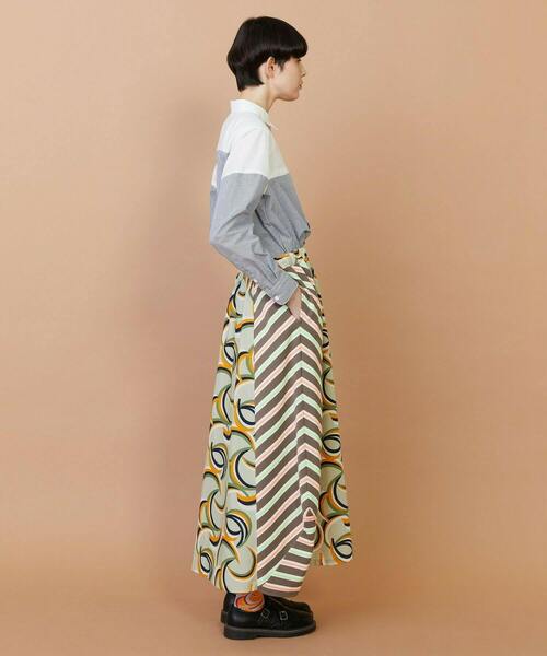 FRAPBOIS(フラボア)の「ウォーターサーフェス スカート(スカート・レディース・チャコールグレー/ベージュ・1/0)」の20枚目の写真