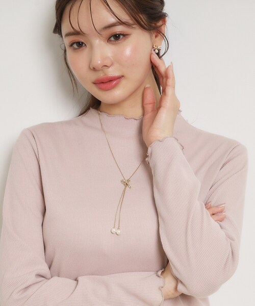 couture brooch（クチュールブローチ）の「リボンパール調ロングネックレス（ネックレス・レディース・ゴールド・00）」の5枚目の写真