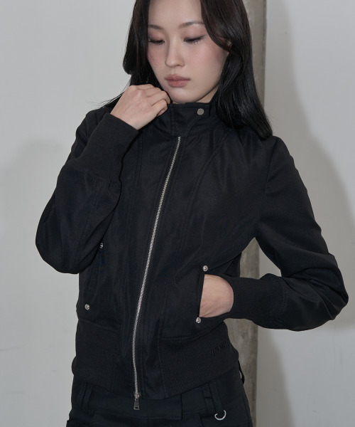 ZIZEMUSEUM(ジゼミュージアム)の「HIGH NECK ZIP-UP SLIM JACKET (BLACK)(ナイロンジャケット・レディース・その他・SMALL/MEDIUM/LARGE)」の1枚目の写真