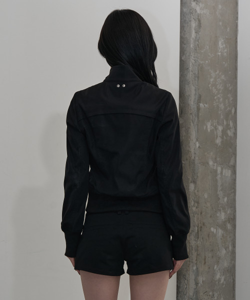 ZIZEMUSEUM(ジゼミュージアム)の「HIGH NECK ZIP-UP SLIM JACKET (BLACK)(ナイロンジャケット・レディース・その他・SMALL/MEDIUM/LARGE)」の5枚目の写真