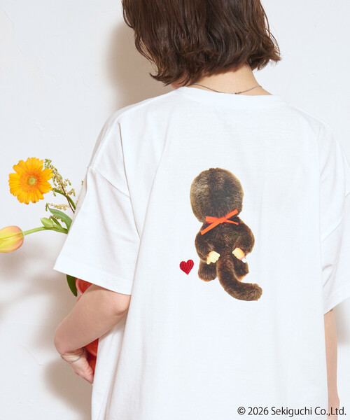 FREAK'S STORE(フリークスストア)の「限定展開 モンチッチ 前後 プリント ハート刺繍 Tシャツ(Tシャツ/カットソー・レディース・オフホワイト/ブラック/レッド・フリ-)」の5枚目の写真