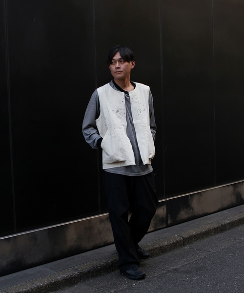 Snow Peak(スノーピーク)の「Snow Peak / Sulfur Dyed Fade Painted Vest フェードペイントベスト(ベスト・メンズ・ホワイト/チャコール・S/M/L/XL)」の3枚目の写真