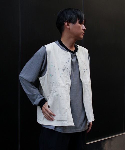 Snow Peak(スノーピーク)の「Snow Peak / Sulfur Dyed Fade Painted Vest フェードペイントベスト(ベスト・メンズ・ホワイト/チャコール・S/M/L/XL)」の5枚目の写真