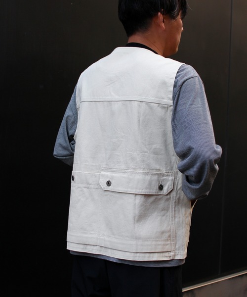 Snow Peak(スノーピーク)の「Snow Peak / Sulfur Dyed Fade Painted Vest フェードペイントベスト(ベスト・メンズ・ホワイト/チャコール・S/M/L/XL)」の10枚目の写真