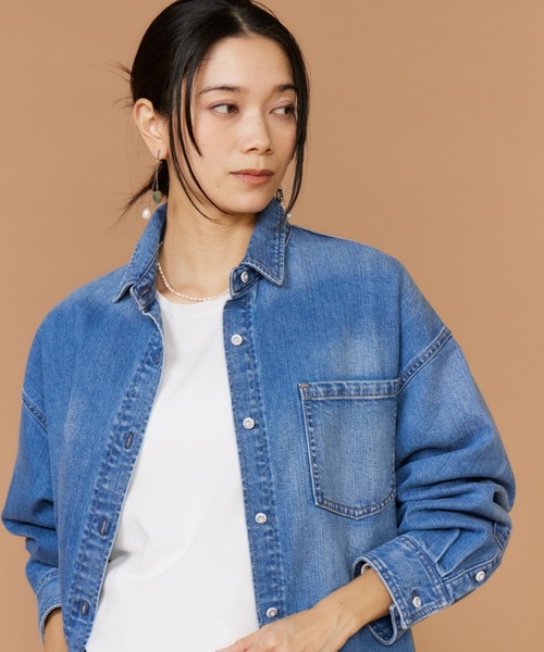 INED(イネド)の「【別注アイテム】スーパービッグシャツAlmond《Healthy DENIM》(シャツ/ブラウス・レディース・インディゴブルー・9号/11号)」の11枚目の写真