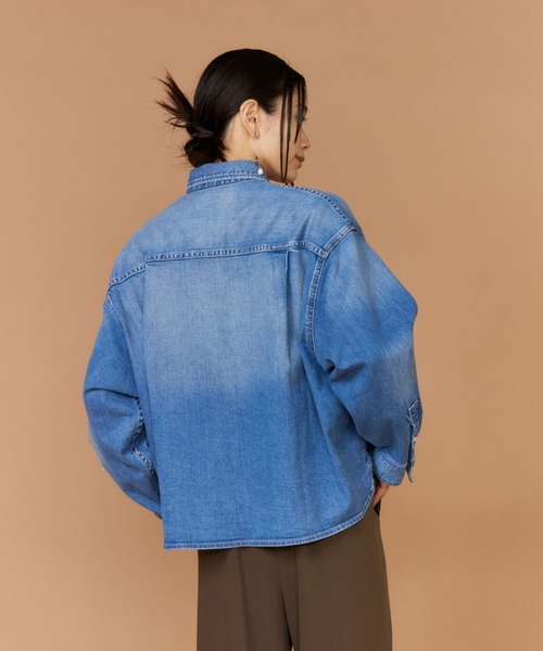 INED(イネド)の「【別注アイテム】スーパービッグシャツAlmond《Healthy DENIM》(シャツ/ブラウス・レディース・インディゴブルー・9号/11号)」の6枚目の写真