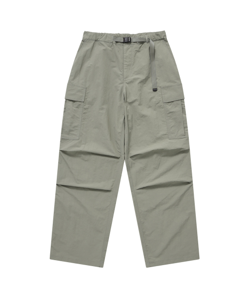 COVERNAT(カバーナット)の「ワイドナイロンカーゴイージーパンツカーキ(その他パンツ・メンズ・その他・SMALL/MEDIUM/LARGE/X-LARGE)」の2枚目の写真