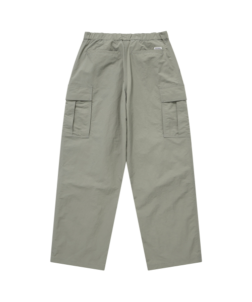 COVERNAT(カバーナット)の「ワイドナイロンカーゴイージーパンツカーキ(その他パンツ・メンズ・その他・SMALL/MEDIUM/LARGE/X-LARGE)」の3枚目の写真