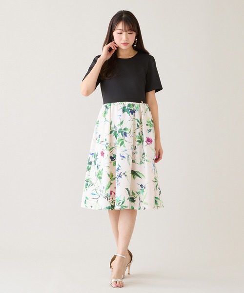 Rose Tiara(ローズティアラ)の「クラシカルローズコンビワンピース(ワンピース・レディース・ブラック・38/40/42/46)」の3枚目の写真