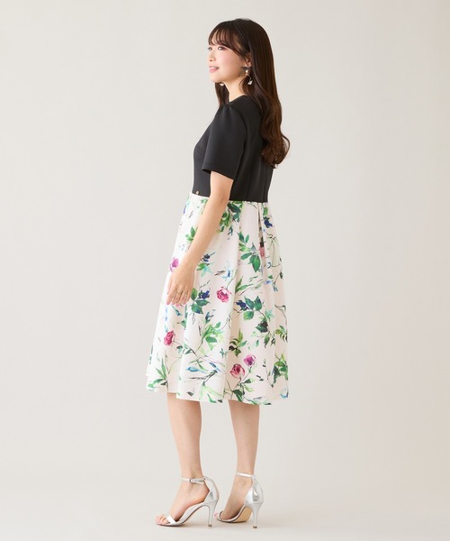 Rose Tiara(ローズティアラ)の「クラシカルローズコンビワンピース(ワンピース・レディース・ブラック・38/40/42/46)」の6枚目の写真