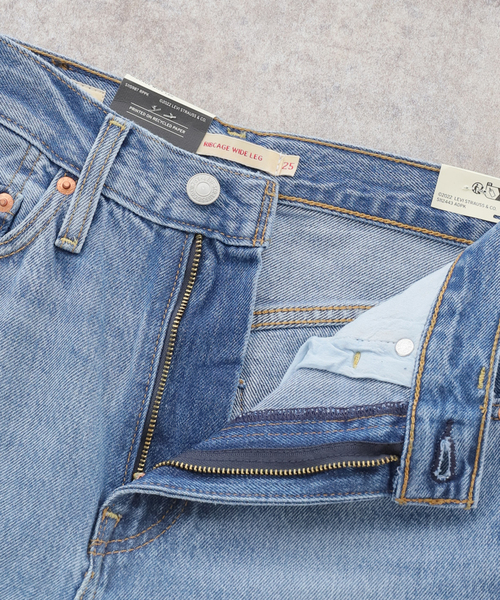 Levi's（リーバイス）の「LEVI'S/リーバイス RIBCAGE WIDE LEG A6081-0020（その他パンツ・レディース・ブルー・24cm/26cm/25cm/27cm）」の8枚目の写真