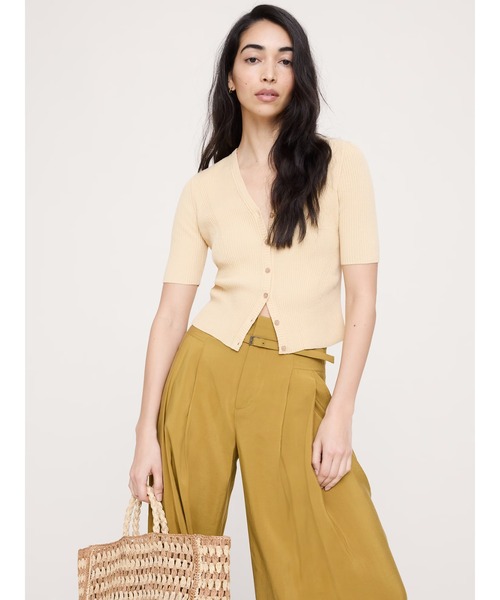 Banana Republic(バナナリパブリック)の「リブ コットン クロップド カーディガン(カーディガン/ボレロ・レディース・ベージュ/ネイビー/マルチ・S/XS/L/M)」の2枚目の写真