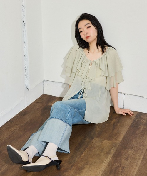 mysty woman(ミスティウーマン)の「フロントリボン楊柳フリルブラウス 666024(シャツ/ブラウス・レディース・ベージュ/ミント/アイボリー/ブラック・FREE)」の15枚目の写真