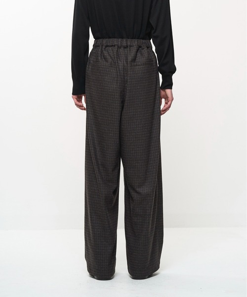 Juha(ユハ)の「CHECK WIDE EASY PANTS(スラックス・メンズ・ベージュ/ブラウン・4/3/2)」の7枚目の写真