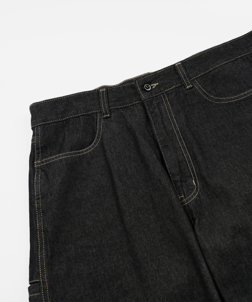 FRIZMWORKS(フリズムワークス)の「CURVED DENIM PANTS _ BLACK(デニムパンツ・メンズ・その他・SMALL/MEDIUM/LARGE/X-LARGE)」の4枚目の写真