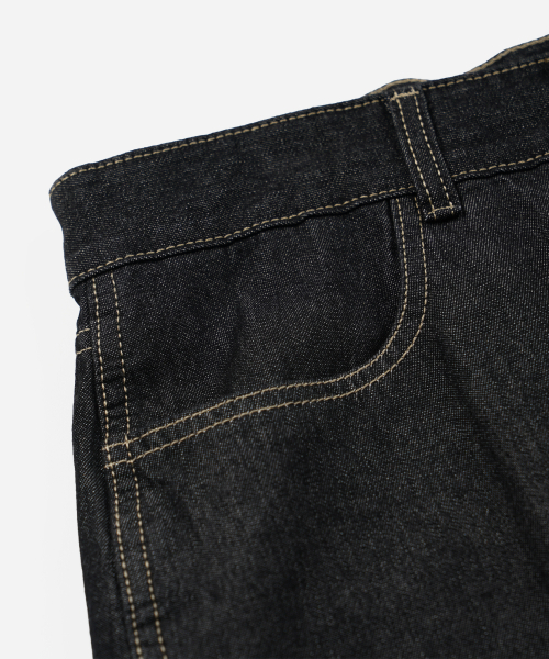 FRIZMWORKS(フリズムワークス)の「CURVED DENIM PANTS _ BLACK(デニムパンツ・メンズ・その他・SMALL/MEDIUM/LARGE/X-LARGE)」の5枚目の写真
