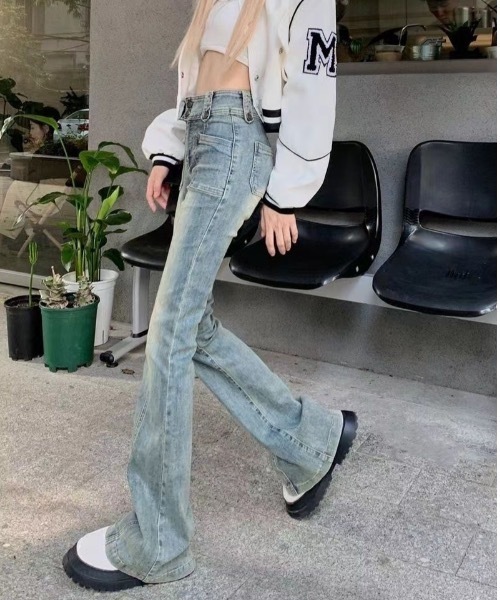 Teem Store(チームストア)の「ハイウエスト美脚ヴィンテージ風フレアデニムパンツ(デニムパンツ・レディース・ブルー・L/M)」の5枚目の写真