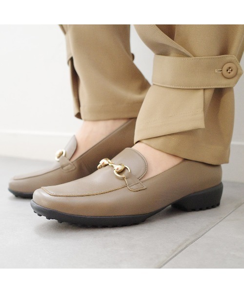 Pointer(shoes)(ポインター)の「【日本製・本革】】ビット付きローファー(ローファー・レディース・ブラック/グレイッシュベージュ/その他/その他1・23.5cm/23cm/22.5cm/22cm/24.5cm/24cm)」の21枚目の写真