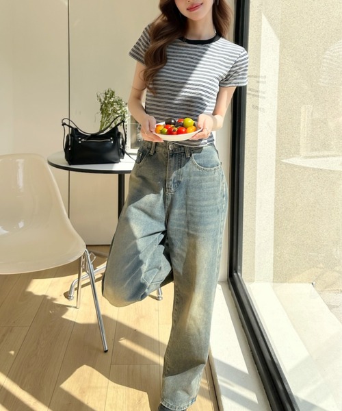 Ada.(エイダ)の「配色 ボーダーデザイン クロップド 半袖Tシャツ(Tシャツ/カットソー・レディース・グレー系その他2/グレー系その他/ブラック×ホワイト・FREE)」の8枚目の写真