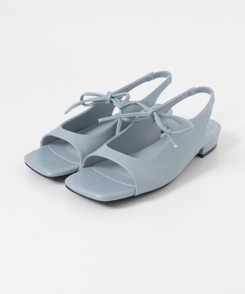 KBF（ケイビーエフ）の「スクエアトゥリボンコンビサンダル（サンダル・レディース・ブルー/ブラック・36/37/38）」の21枚目の写真