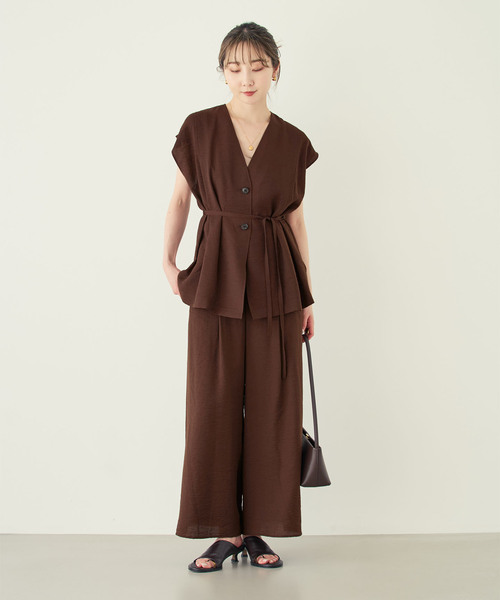 Noble(ノーブル)の「《・セットアップ対応》【洗える】ファジーリネンVカラーベルテッドブラウス(シャツ/ブラウス・レディース・ブラック/ブラウン・FREE)」の22枚目の写真