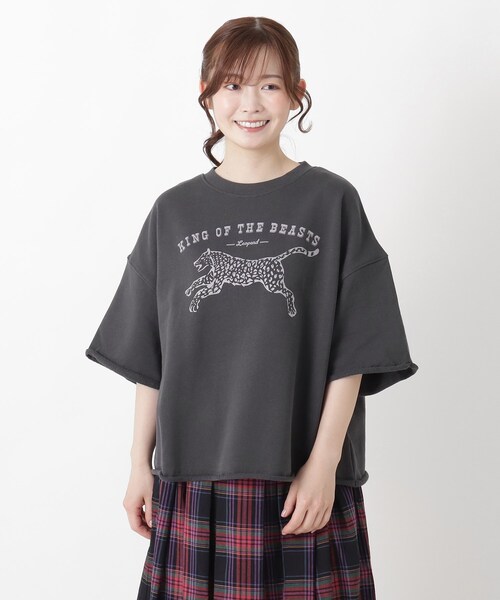 one'sterrace(ワンズテラス)の「ミニ裏毛 プリントカットオフプルオーバー(Tシャツ/カットソー・レディース・ブラック系8/グレー系4/アイボリー系8・02)」の1枚目の写真