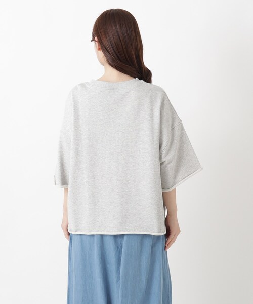 one'sterrace(ワンズテラス)の「ミニ裏毛 プリントカットオフプルオーバー(Tシャツ/カットソー・レディース・ブラック系8/グレー系4/アイボリー系8・02)」の14枚目の写真