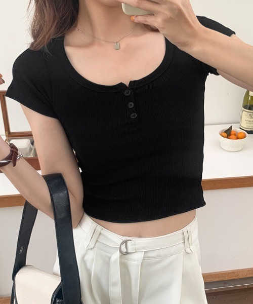Teem Store(チームストア)の「ベーシックヘンリーネックタイトピチTシャツ(Tシャツ/カットソー・レディース・ホワイト/グレー/ブラック・F)」の3枚目の写真