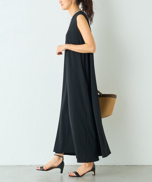 LIVETART(リヴェタート)の「ストレッチジョーゼットマキシワンピ(ワンピース・レディース・ブラック・1/0)」の4枚目の写真