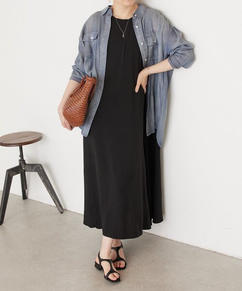 LIVETART(リヴェタート)の「ストレッチジョーゼットマキシワンピ(ワンピース・レディース・ブラック・1/0)」の6枚目の写真