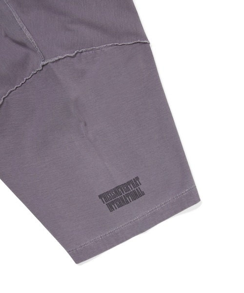 thisisneverthat(ディスイズネバーザット)の「Overdyed Reverse Tee(Tシャツ/カットソー・メンズ・サンドグレー/パープル系その他/ピンク・L/M/S/XL)」の8枚目の写真