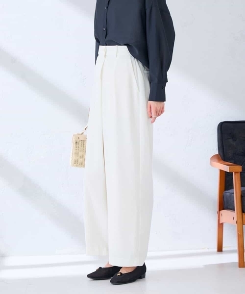 a.v.v(アーヴェヴェ)の「【洗える】ラップ風ワイドパンツ(その他パンツ・レディース・アイボリー・36/38)」の5枚目の写真