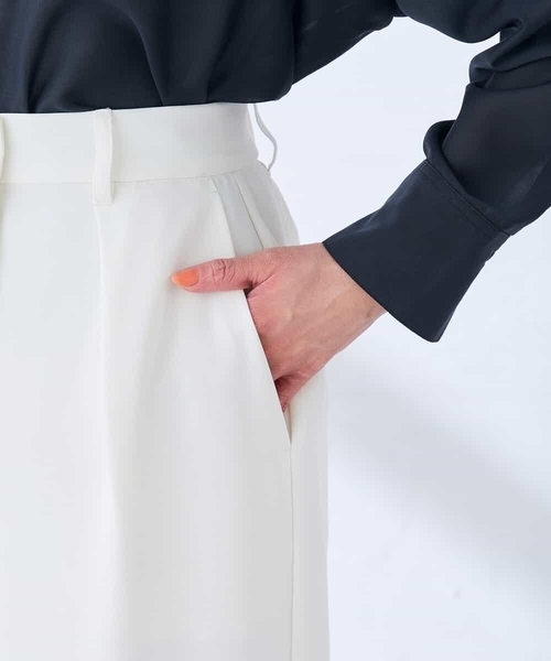 a.v.v(アーヴェヴェ)の「【洗える】ラップ風ワイドパンツ(その他パンツ・レディース・アイボリー・36/38)」の16枚目の写真