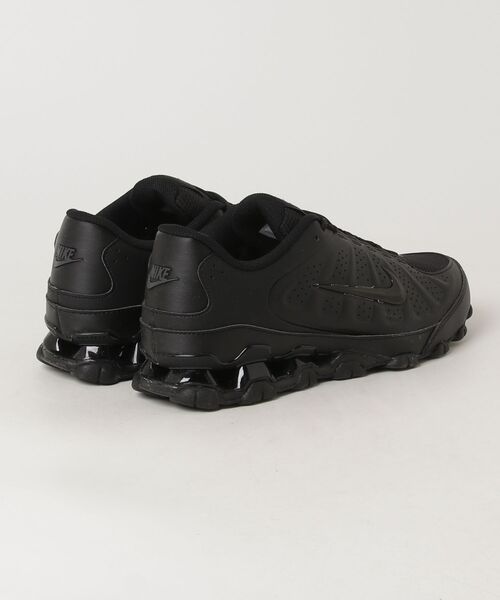 NIKE（ナイキ）の「NIKE/ナイキ ﾘｱｯｸｽ 8 NSW SL（スニーカー・メンズ・ブラック・26cm/26.5cm/27cm/27.5cm/28cm/29cm）」の2枚目の写真