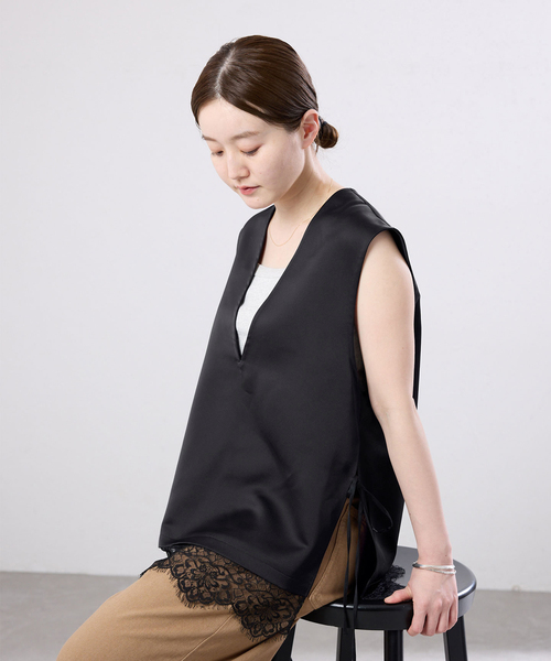 IENA ノースリーブ　ブラウス BLACK Vネックノースリーブブラウス（シャツ／ブラウス）｜IENA
