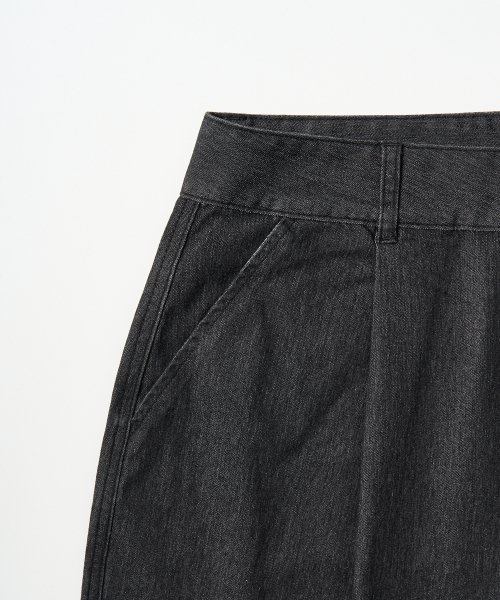 EXCONTAINER(エックスコンテナ)の「ローフェイドバミューダデニムパンツ (WASHED BLACK)(その他パンツ・メンズ・その他・MEDIUM/LARGE/X-LARGE/SMALL)」の3枚目の写真