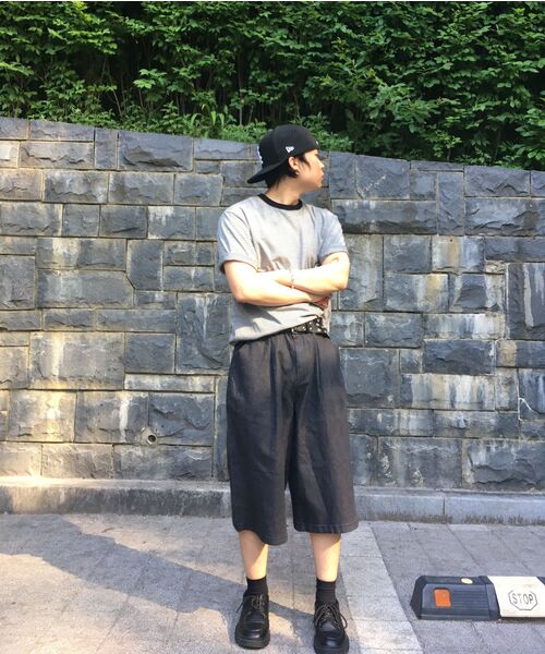 EXCONTAINER(エックスコンテナ)の「ローフェイドバミューダデニムパンツ (WASHED BLACK)(その他パンツ・メンズ・その他・MEDIUM/LARGE/X-LARGE/SMALL)」の9枚目の写真