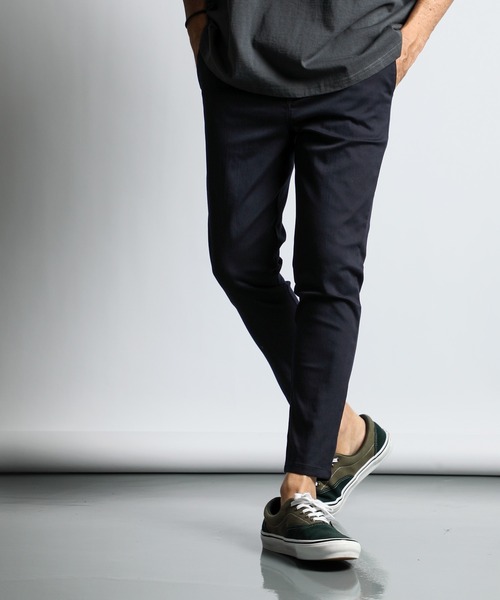 The DUFFER of ST.GEORGE（ザダファーオブセントジョージ）の「「GUM STRETCH CSF」SKINNY EASY CHINO：超伸縮「ガムストレッチ」接触冷感 スキニー イージーチノパン（チノパンツ・メンズ・ホワイト/ライトグレー/ブラック/アイボリー/ネイビー・X-LARGE/LARGE/MEDIUM/SMALL）」の5枚目の写真