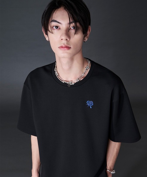 Ellno Loset(エルノロゼット)の「バックフラワー刺繍ポンチT(Tシャツ/カットソー・メンズ・ブラック×レッド/ブルー/ブラック×ブルー/オフホワイト・SMALL/LARGE/MEDIUM)」の14枚目の写真