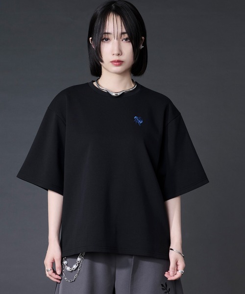 Ellno Loset(エルノロゼット)の「バックフラワー刺繍ポンチT(Tシャツ/カットソー・メンズ・ブラック×レッド/ブルー/ブラック×ブルー/オフホワイト・SMALL/LARGE/MEDIUM)」の20枚目の写真