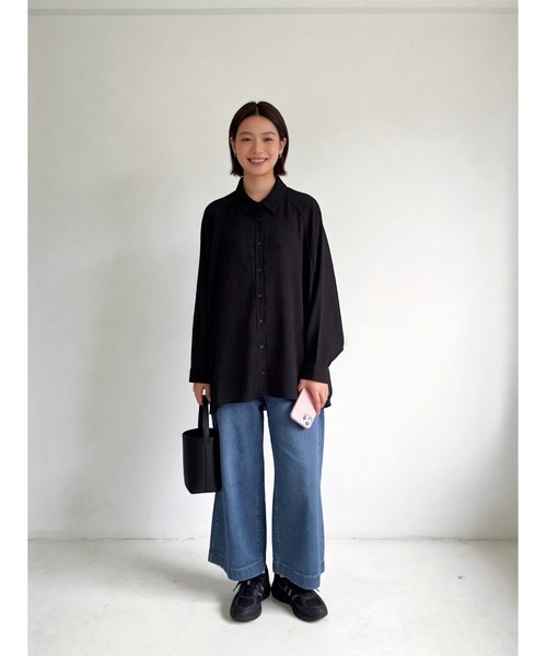 Sew loop(ソーループ)の「ビッグシルエットシアーシャツ(シャツ/ブラウス・レディース・ブラック/オフホワイト・L/M)」の4枚目の写真