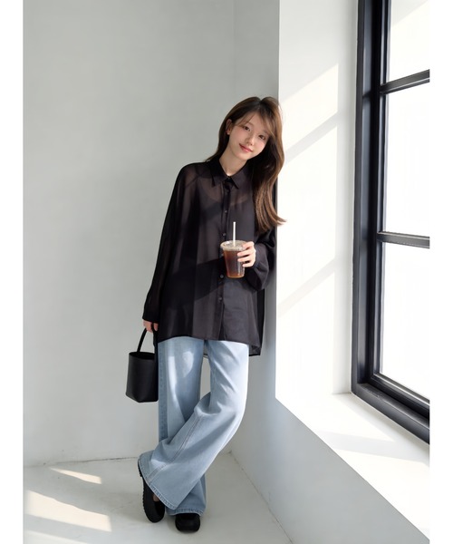 Sew loop(ソーループ)の「ビッグシルエットシアーシャツ(シャツ/ブラウス・レディース・ブラック/オフホワイト・L/M)」の12枚目の写真