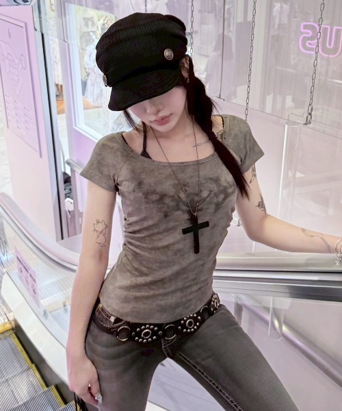 Never mind the XU / Chikashitsu+（ネバーマインド ザ エックスユー / チカシツプラス）の「【nmtc+】Ink Layered Halter Neck Tee / 【エヌエムティーシープラス】インクレイヤードホルターネック半袖Tシャツ（Tシャツ/カットソー・レディース・チャコール/ブラック/ホワイト・ONE SIZE）」の8枚目の写真