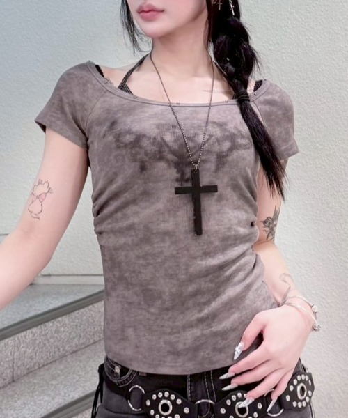 Never mind the XU / Chikashitsu+（ネバーマインド ザ エックスユー / チカシツプラス）の「【nmtc+】Ink Layered Halter Neck Tee / 【エヌエムティーシープラス】インクレイヤードホルターネック半袖Tシャツ（Tシャツ/カットソー・レディース・チャコール/ブラック/ホワイト・ONE SIZE）」の12枚目の写真