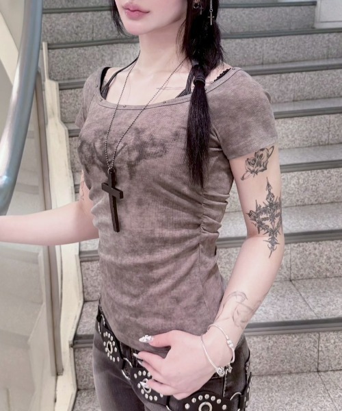 Never mind the XU / Chikashitsu+（ネバーマインド ザ エックスユー / チカシツプラス）の「【nmtc+】Ink Layered Halter Neck Tee / 【エヌエムティーシープラス】インクレイヤードホルターネック半袖Tシャツ（Tシャツ/カットソー・レディース・チャコール/ブラック/ホワイト・ONE SIZE）」の11枚目の写真