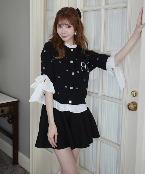 EIMY ISTOIRE(エイミーイストワール)の「PAPILLON EMBROIDERY ATTACHED CARDIGAN(カーディガン/ボレロ・レディース・グレー/ブラック・F)」の1枚目の写真
